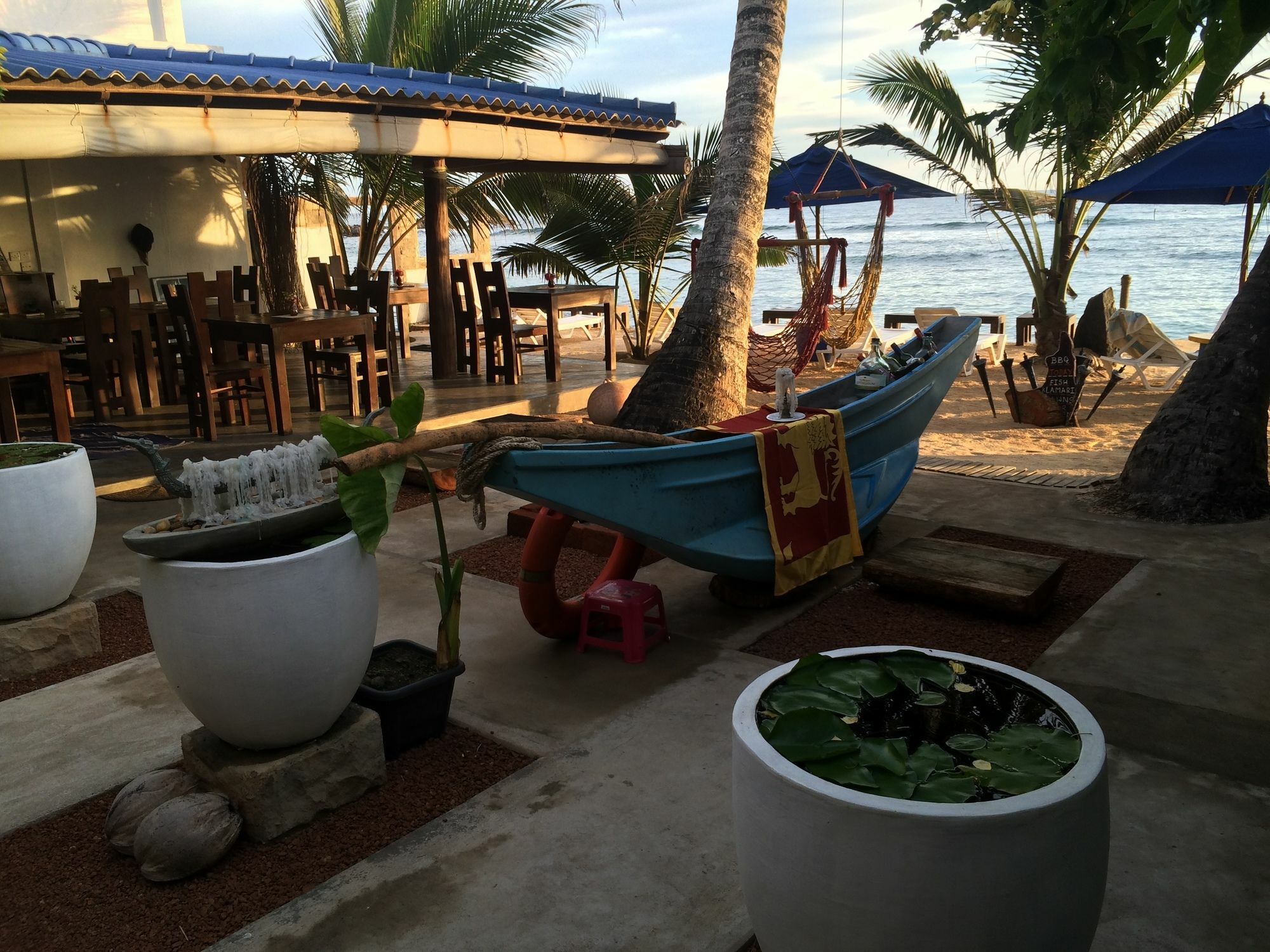Beach Castle أونا واتونا المظهر الخارجي الصورة